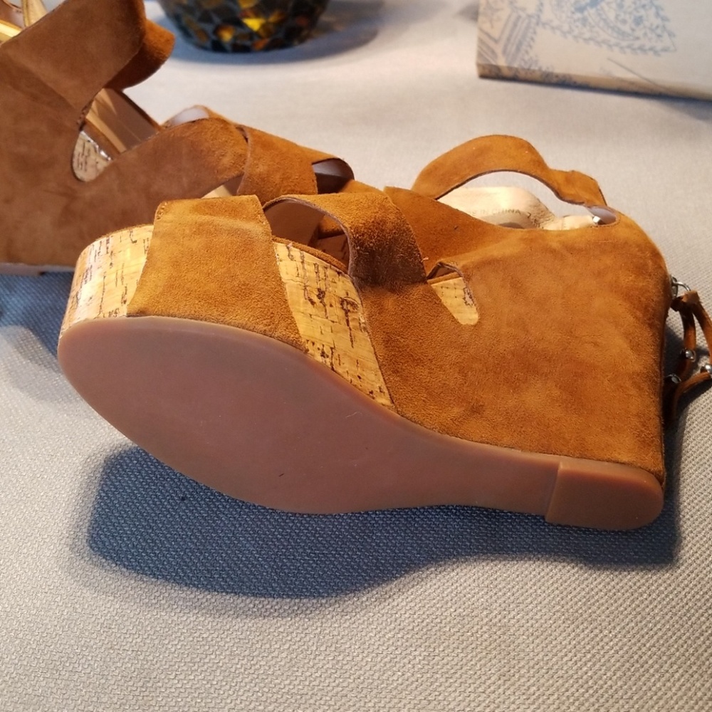 Sandals - Picture 3 of 4